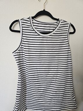 Striped Black & White Sleeveless Tank Top